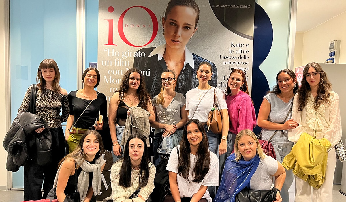 alumnos del master en moda y belleza visitan milan