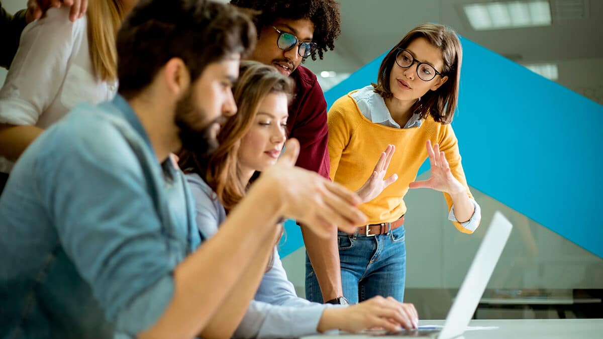 Así es la inserción laboral de los jóvenes en España.