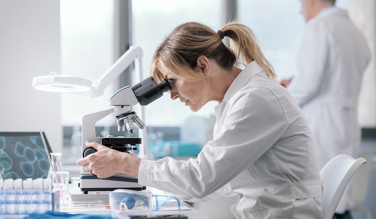 Descubre qué es la ética genómica